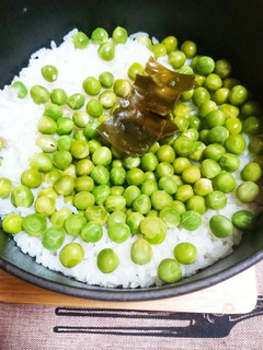 ストウブで豆ご飯-レシピのメイン写真
