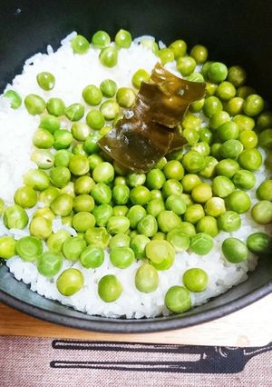ストウブで豆ご飯-レシピのメイン写真