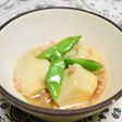 里芋の白煮、そぼろあんがけ