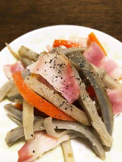 ごぼうとベーコンの塩きんぴら-レシピのメイン写真