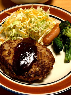 ふんわり美味しい!我が家定番のハンバーグ-レシピのメイン写真
