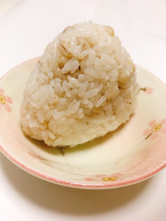 隠し味はマヨネーズ!コンビニ風おにぎり-レシピのメイン写真