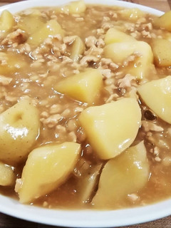 簡単レシピ☆手作り鶏そぼろでじゃがいも煮-レシピのメイン写真