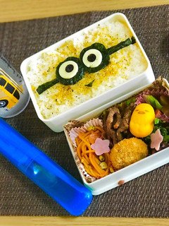 キャラ弁《 ミニオン 》-レシピのメイン写真