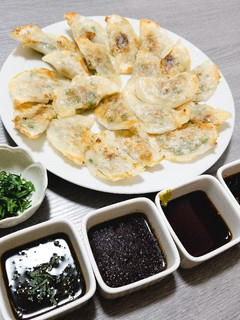 お酒のお供に!ぺたんこ餃子♡-レシピのメイン写真