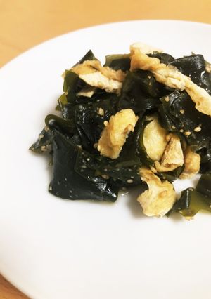 塩蔵わかめと油揚げの炒め物-レシピのメイン写真