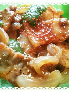 簡単♪豚バラと新玉葱の焼き肉丼♪-レシピのメイン写真