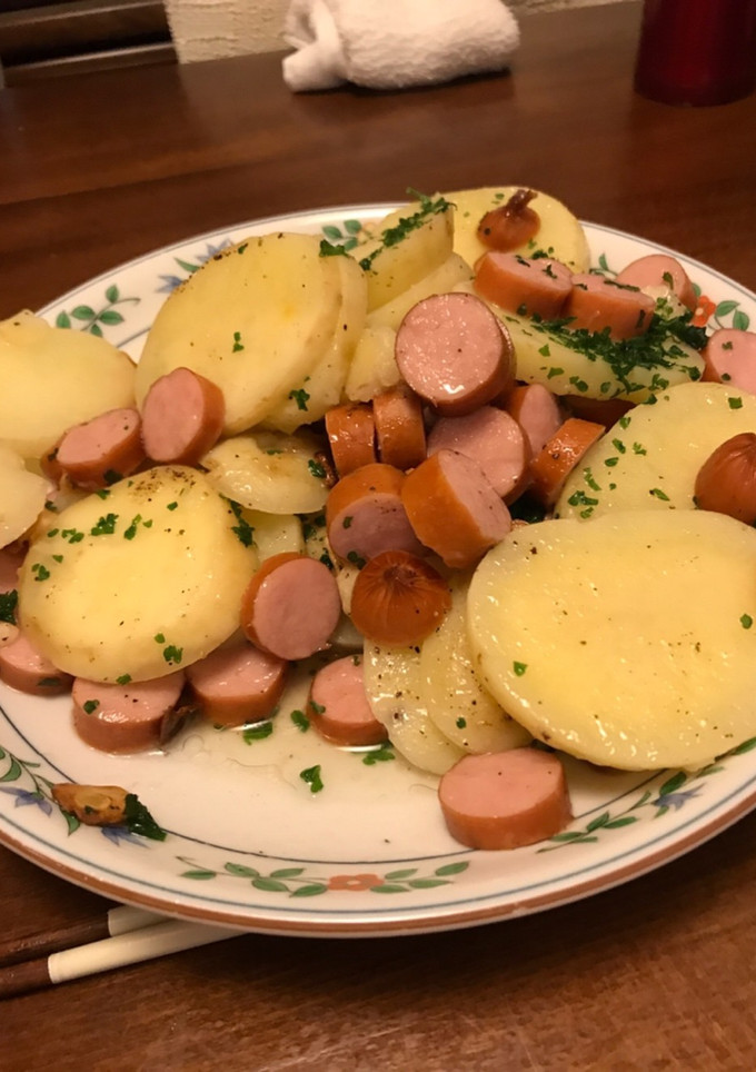 ソーセージとポテトのにんにく炒め-レシピのメイン写真