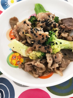 牛肉とブロッコリーのオイマヨ炒め。-レシピのメイン写真