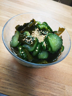 疲労回復にも!きゅうりとわかめの酢の物-レシピのメイン写真