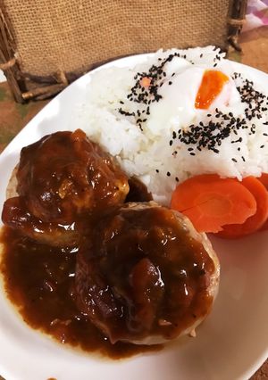玉ねぎカップ☆ハンバーグ-レシピのメイン写真