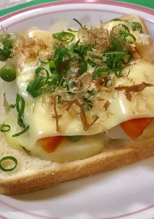 春野菜の和風だし煮たっぷりチーズトースト-レシピのメイン写真