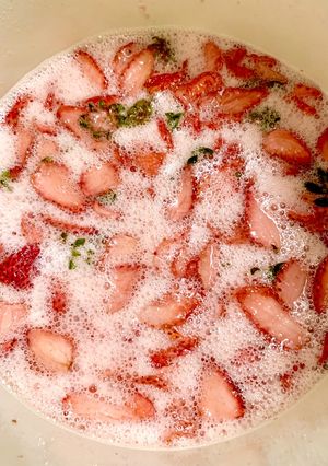 いちごの発酵(酵素)ジュース-レシピのメイン写真