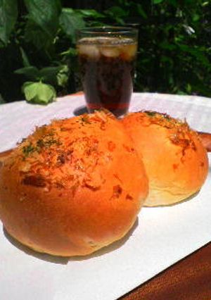 マヨたっぷり♪ふわふわ焼きそばパン-レシピのメイン写真