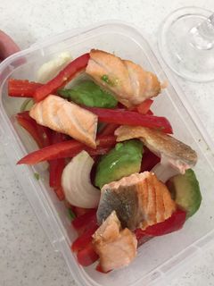 サーモンとアボカドとパプリカマリネ-レシピのメイン写真