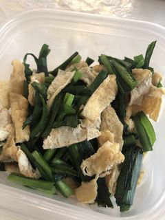 簡単☆材料3つ!ニラと油揚げの炒め物-レシピのメイン写真