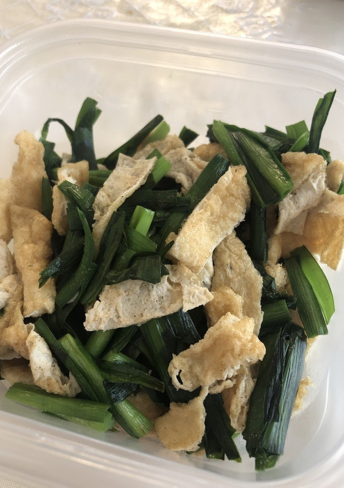 簡単☆材料３つ！ニラと油揚げの炒め物-レシピのメイン写真