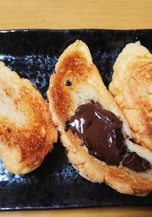 メロンパンで♪ココナッツオイルトースト-レシピのメイン写真