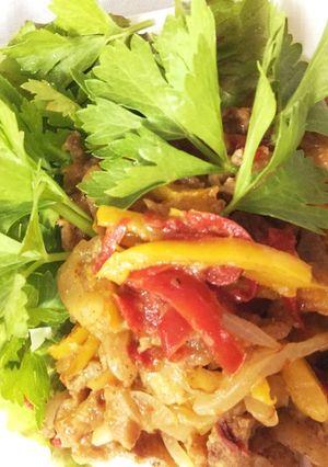 鶏皮とパプリカ中華炒め-レシピのメイン写真