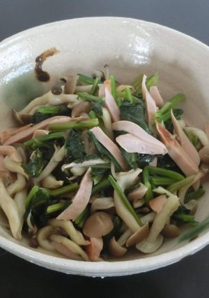 ほうれん草と魚肉ソーセージの中華風炒め-レシピのメイン写真