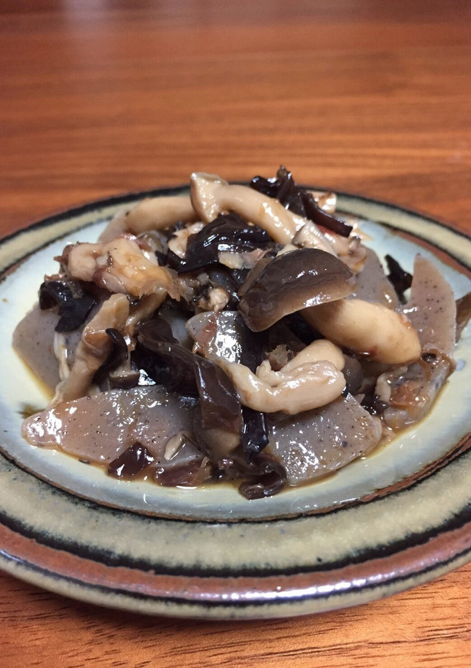 蒟蒻・きくらげ・しめじのおかか炒め-レシピのメイン写真