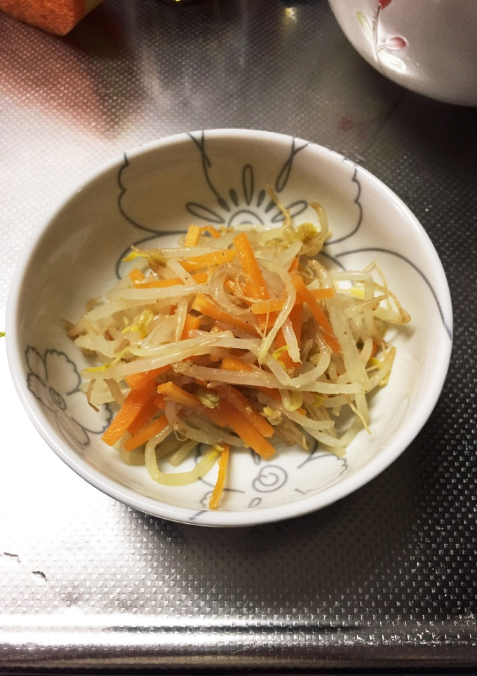 簡単副菜♪もやしの胡麻和え✨-レシピのメイン写真