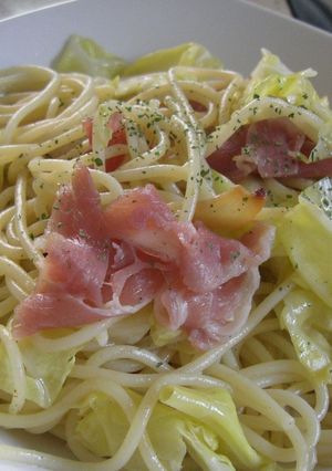 ☆春キャベツと生ハムのガーリックパスタ☆-レシピのメイン写真
