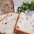 ホームベーカリーでラムレーズンの食パン