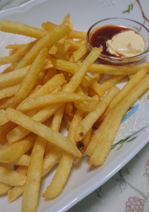 油はねしない!カリカリ冷凍フライドポテト-レシピのメイン写真