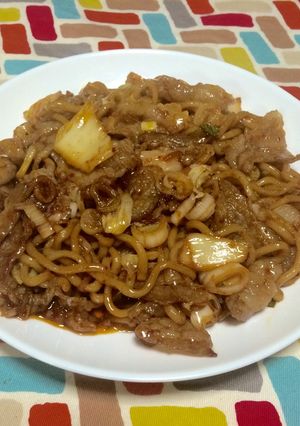超簡単☆旨辛が旨い！キムチ風味の焼きそば-レシピのメイン写真