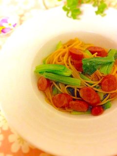小松菜の蒸し炒めとソーセージのパスタ-レシピのメイン写真