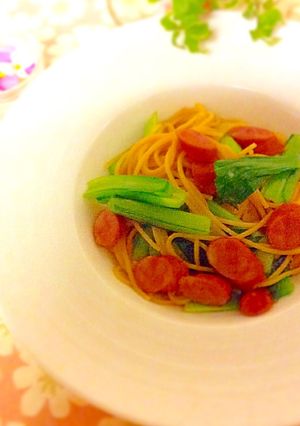 小松菜の蒸し炒めとソーセージのパスタ-レシピのメイン写真