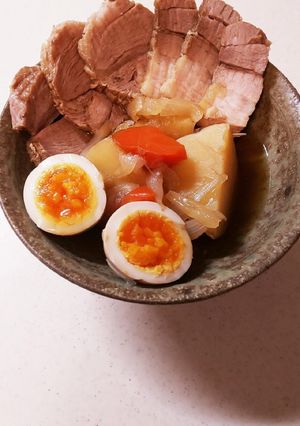 豚肉チャーシューの肉じゃが-レシピのメイン写真