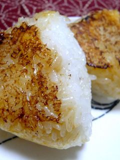 チーズ in 焼きおにぎり-レシピのメイン写真