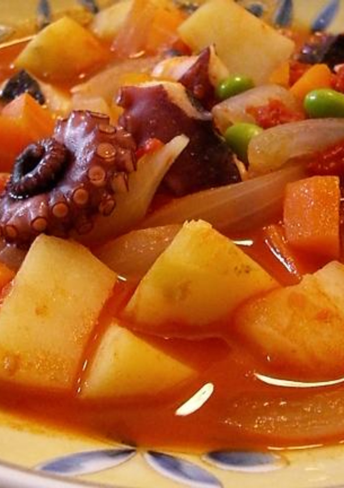タコとじゃがいものトマト煮込み-レシピのメイン写真