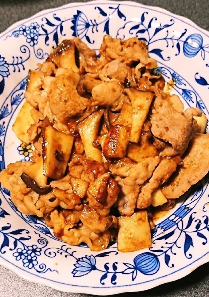 豚小間切れ肉とエリンギの焼肉のたれ炒め♪-レシピのメイン写真