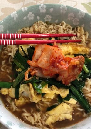 まんまだけど…ニラ玉ラーメン-レシピのメイン写真