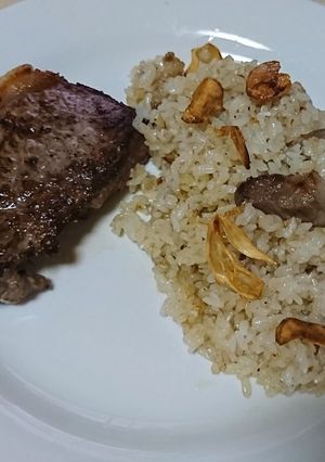 ステーキとガーリックライス-レシピのメイン写真