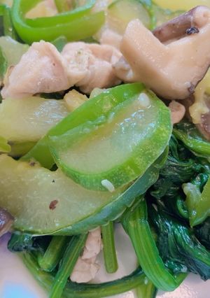 ズッキーニとしいたけほうれん草の炒め物♪-レシピのメイン写真
