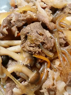 牛丼 糸こんにゃくと ぶなしめじを入れて-レシピのメイン写真