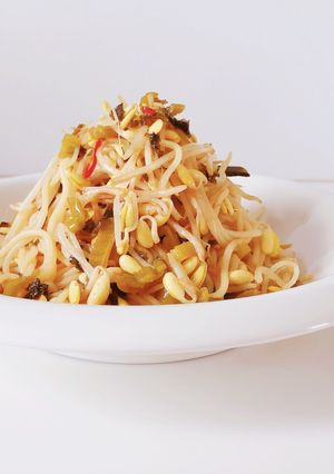 糖質0g麺で大豆もやしと高菜炒め-レシピのメイン写真