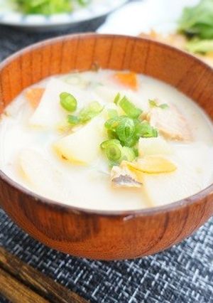 なつぞらの味再現？鮭缶で簡単ミルク石狩汁-レシピのメイン写真