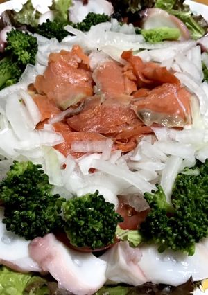 つまみ♡タコとサーモンのごちそうサラダ-レシピのメイン写真