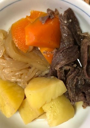 簡単肉じゃが！息子の胃袋をつかむ-レシピのメイン写真