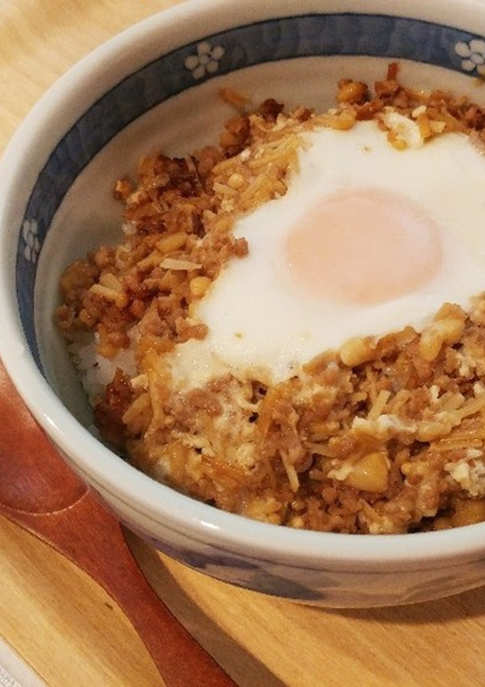 ひき肉とえのきの巣ごもり卵丼-レシピのメイン写真