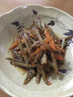 胡麻香る、きんぴらごぼう-レシピのメイン写真