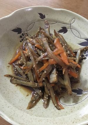 胡麻香る、きんぴらごぼう-レシピのメイン写真