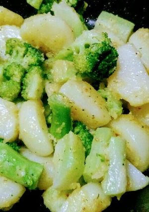 新じゃが&ブロッコリーのマヨネーズ炒め-レシピのメイン写真