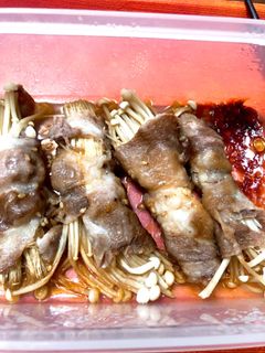 焼肉のたれでレンジで簡単☆えのきの肉巻き-レシピのメイン写真