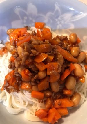 大豆と人参のxo醬炒め のソーメン乗せ-レシピのメイン写真